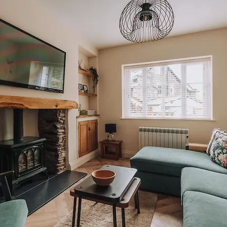 The Warren, Stylish Retreat, On Windermere Prázdninový dům